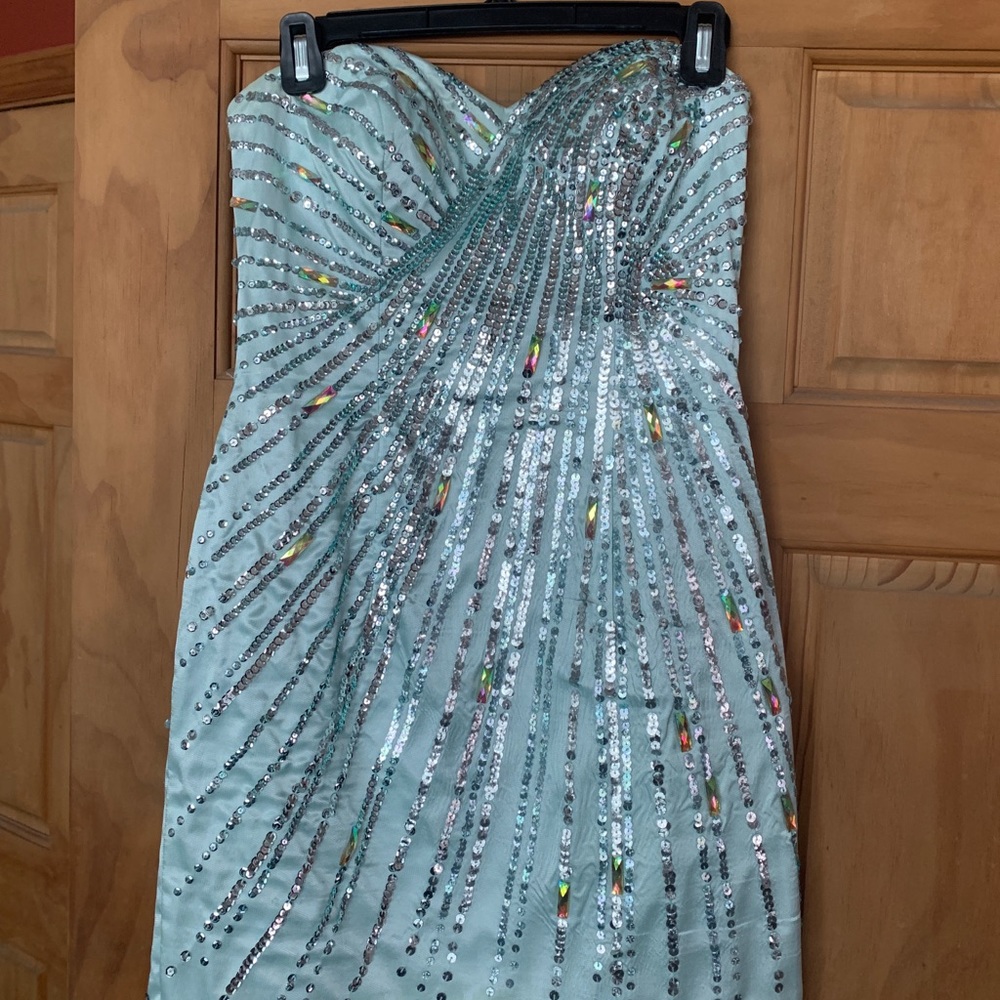 Mid-thigh Dress